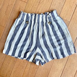 American Eagle Striped Pull on Shorts